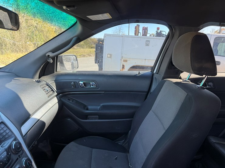 ford-explorer-image-43