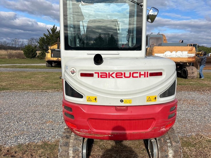 2020-takeuchi-tb235-2-image-6