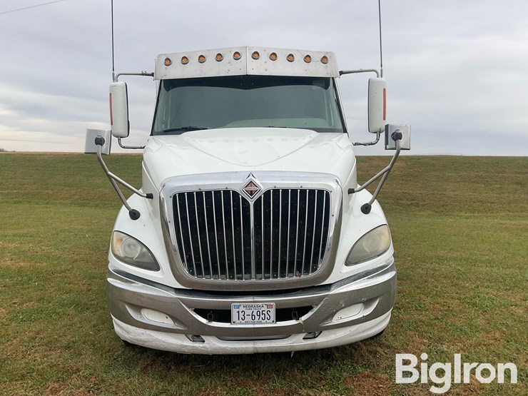 2009-international-prostar-image-2