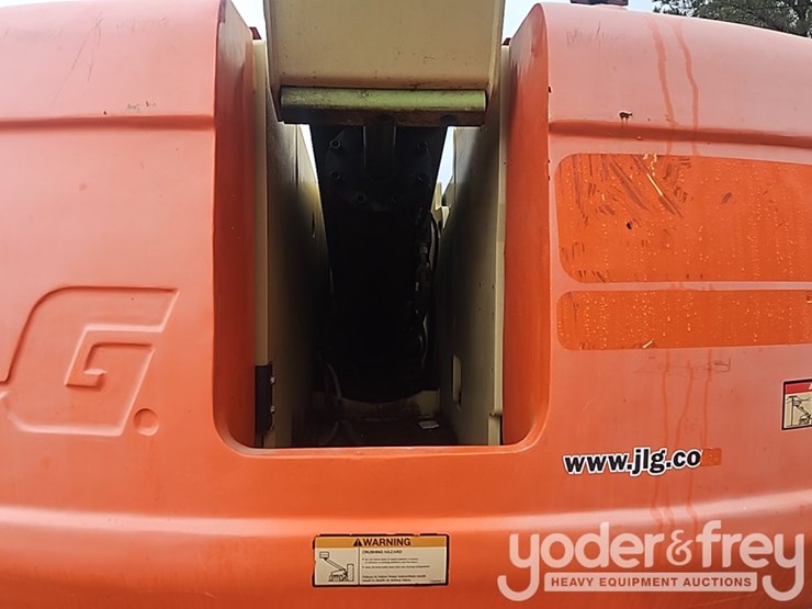 2016-jlg-800aj-image-26