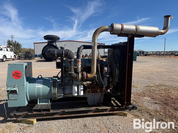 marathon-magna-200kw-skid-mounted-diesel-generator-image-8