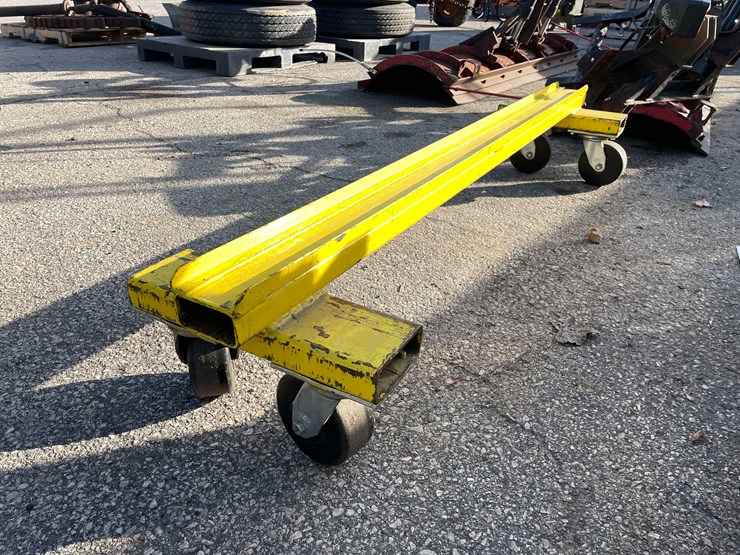 #6016-•-(1)-heavy-duty-rolling-material-cart-(o11)-image-1