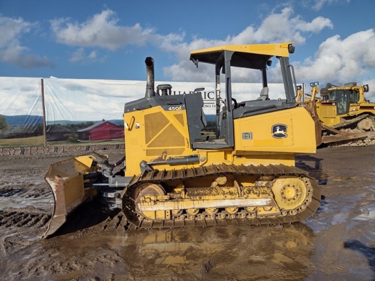 deere-450k-image-1