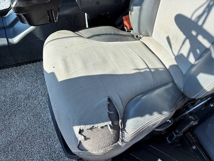 #122215-•-2019-jd-524l-#1dw524lzekf700961-image-78