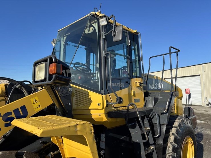 2014-komatsu-wa380-7-image-34