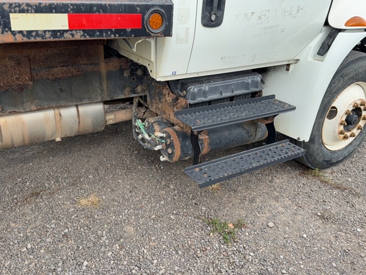 international-durastar-4300-image-7