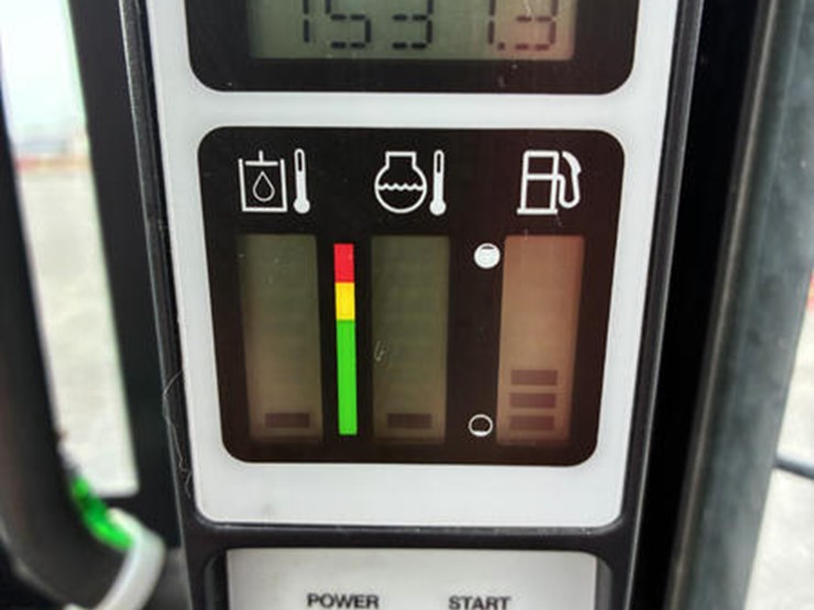 new-holland-l230-image-23