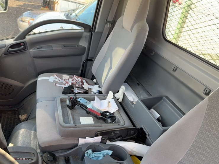 isuzu-npr-hd-image-14