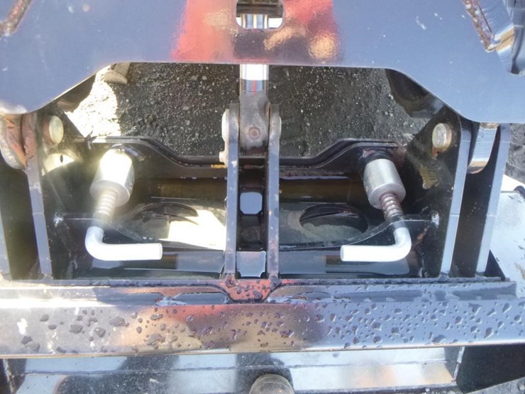 2025-bison-tele-bt360w-skid-steer-track-loader-image-11