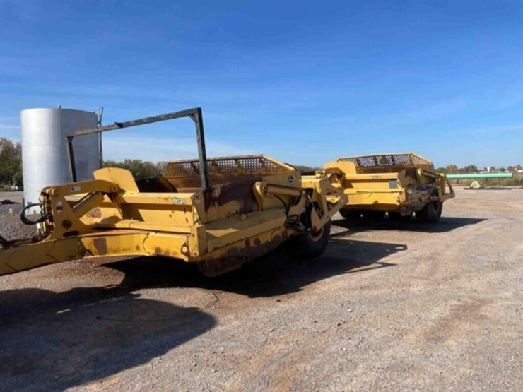 2004-&-2005-john-deere-1812-scraper-package-of-two-image-1