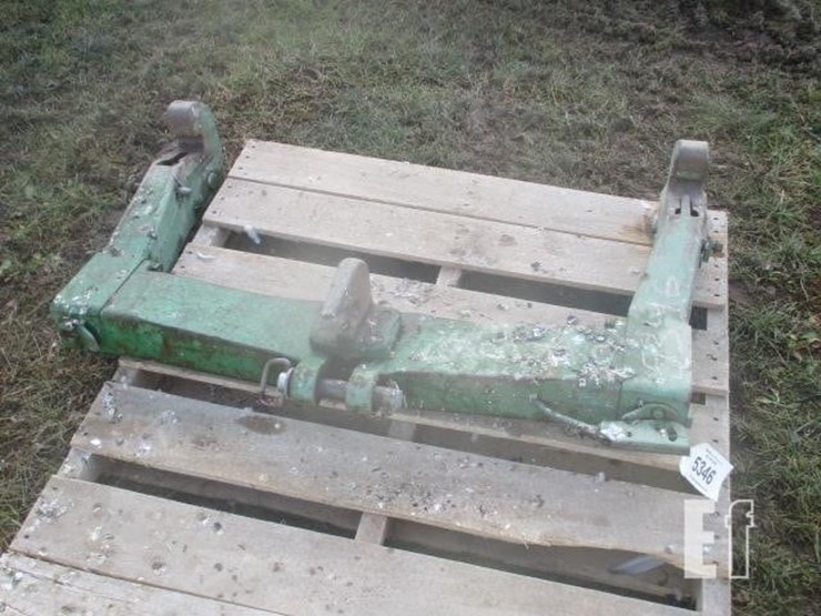 jd-cat-3-quick-hitch-jd-cat-3-quick-hitch-image-1