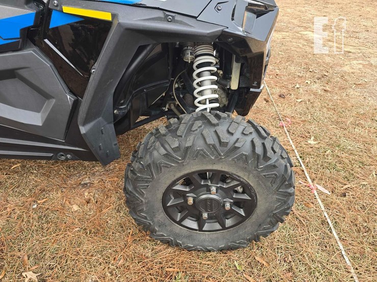 2023-polaris-ranger-1000-image-13