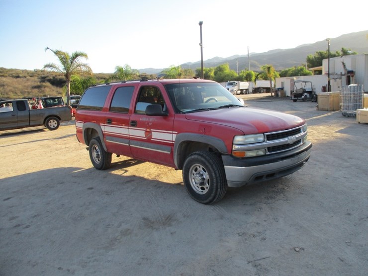 chevrolet-suburban-image-2