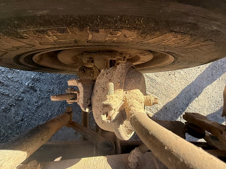 mack-r686st-image-31