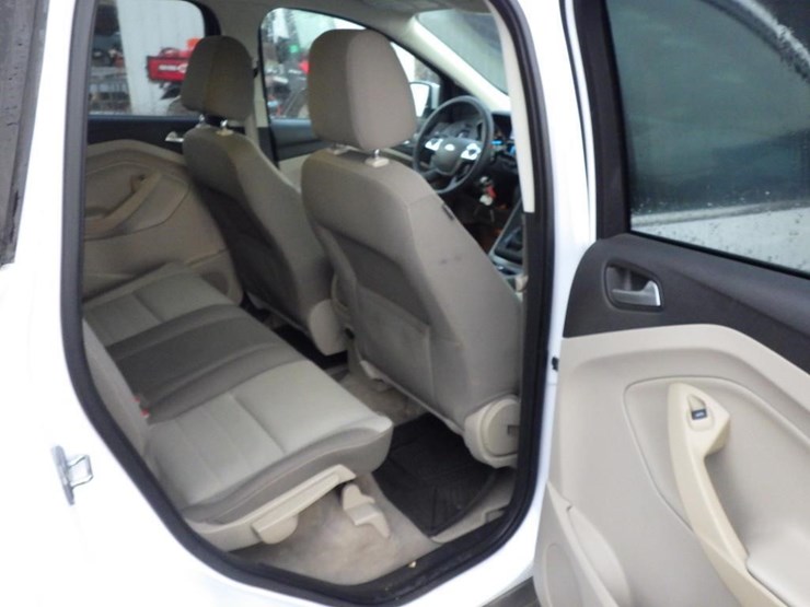 2014-ford-escape-image-8