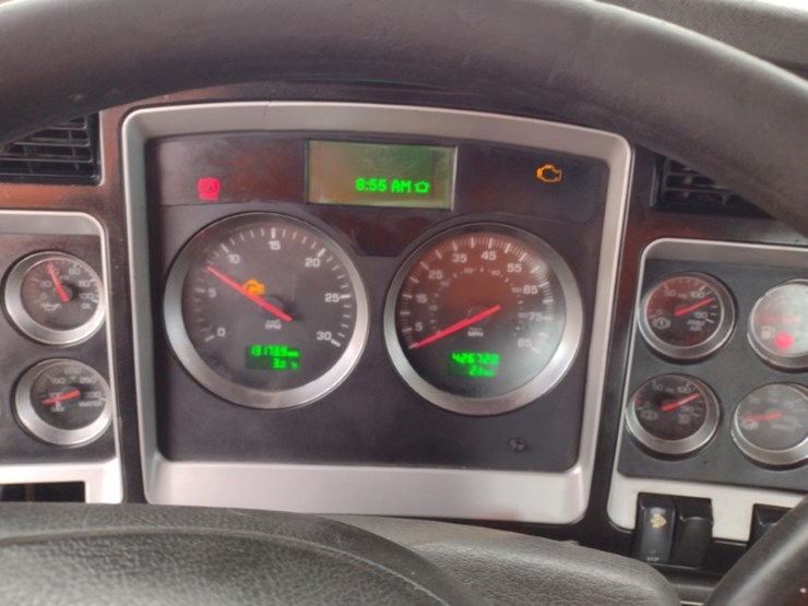 kenworth-t800-image-7