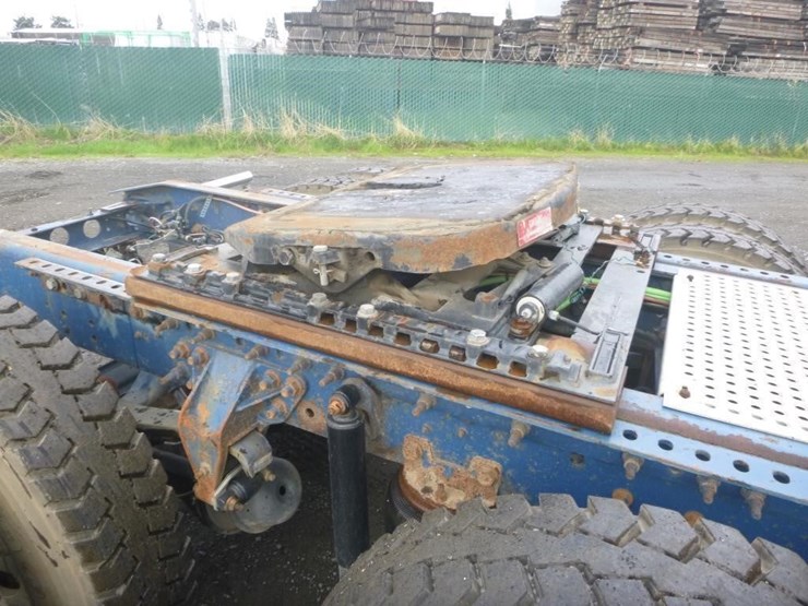 international-prostar-image-8