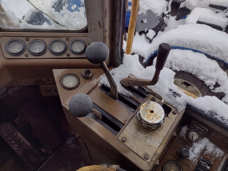 caterpillar-it28-image-10