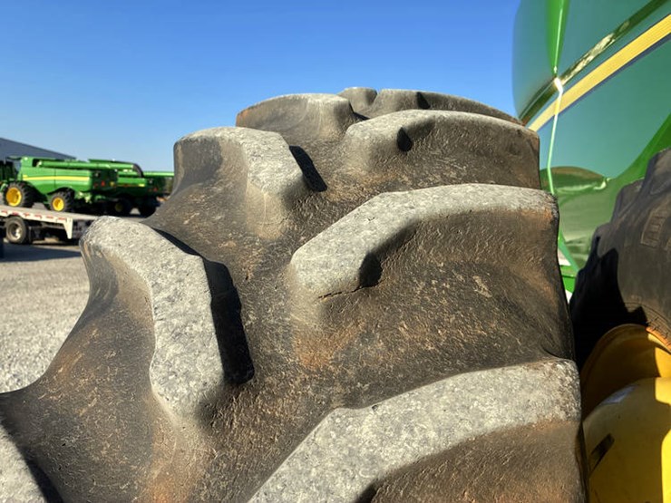 john-deere-s670-image-35