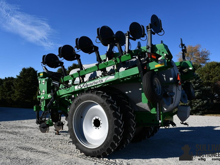 unverferth-2600-nutrimax-liquid-fertilizer-applicator-image-7