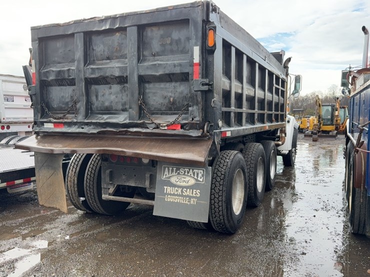 caterpillar-10-image-9