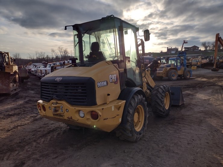 caterpillar-908m-image-33