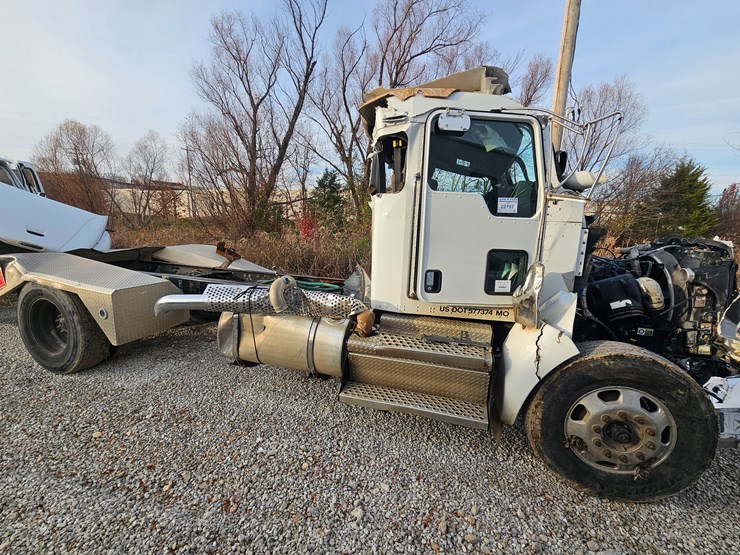 kenworth-t370-image-9