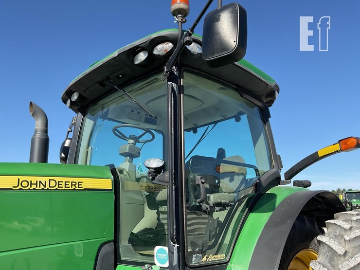 john-deere-8335r-image-44