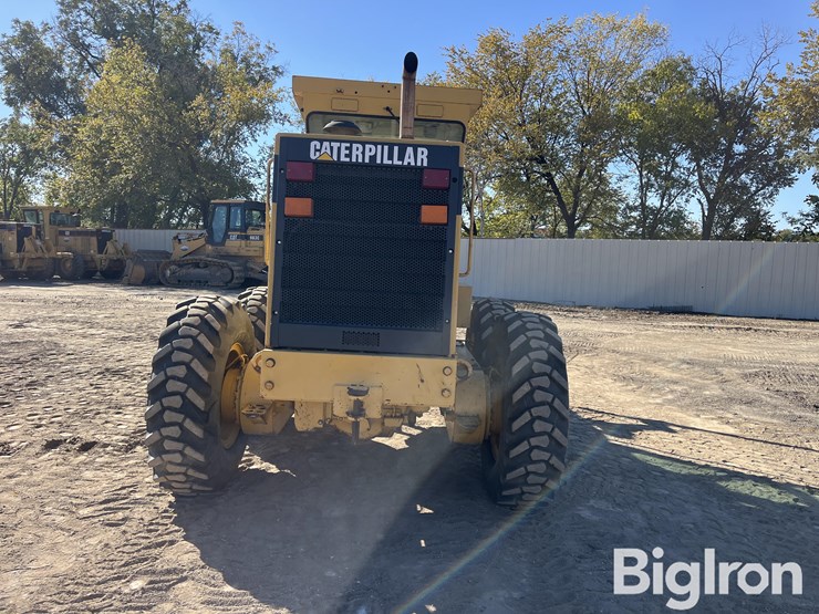 1995-caterpillar-12h-image-6