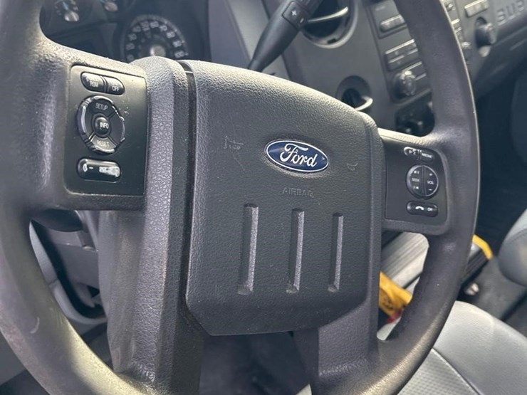 2016-ford-f350-xl-image-29