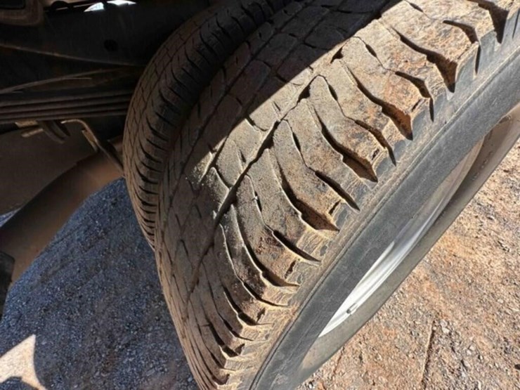 2023-ford-f350-image-29