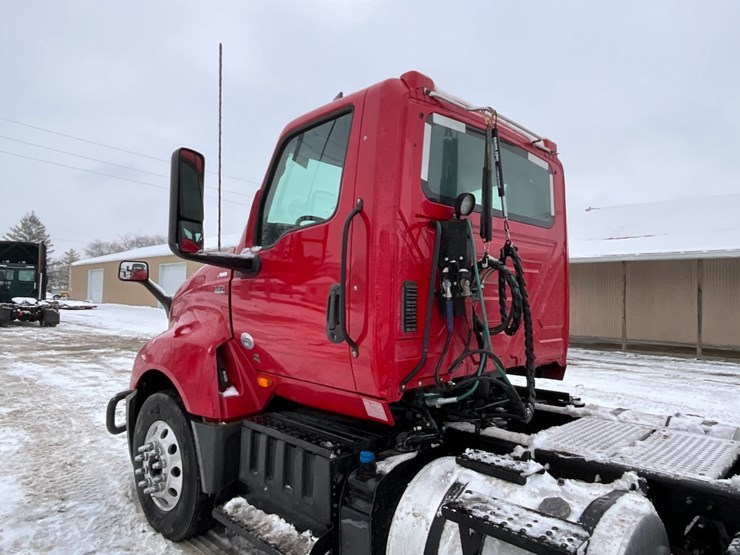 2019-international-lt-image-14