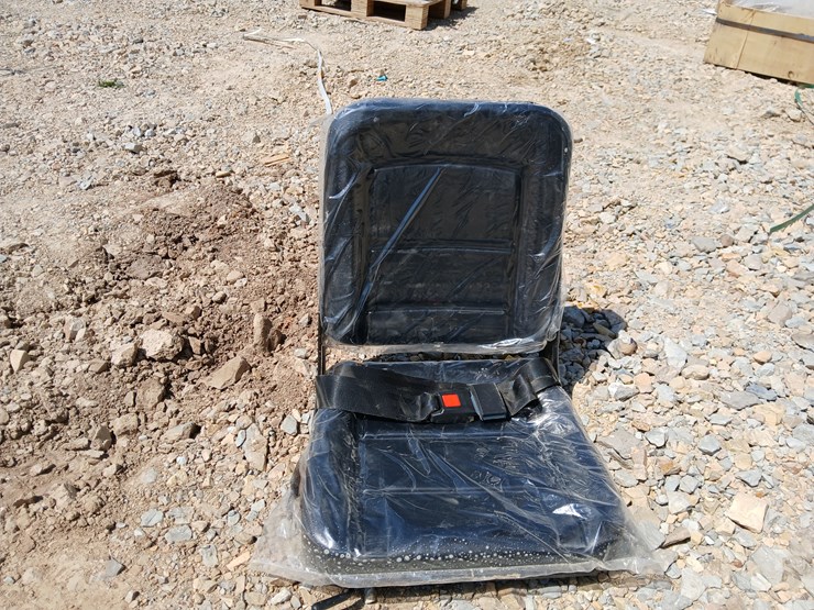 #20593-•-seat-image-7