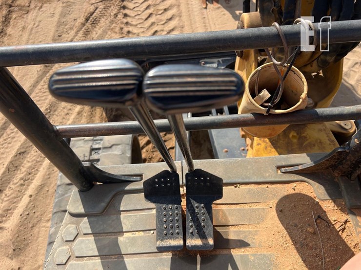 caterpillar-305e2-cr-image-29