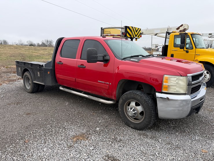 chevrolet-3500hd-image-3