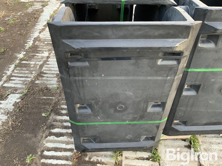 raaft-pivot-tire-tracks-image-18