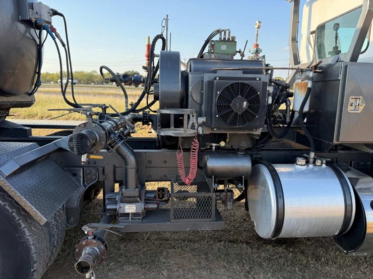 kenworth-t800-image-19