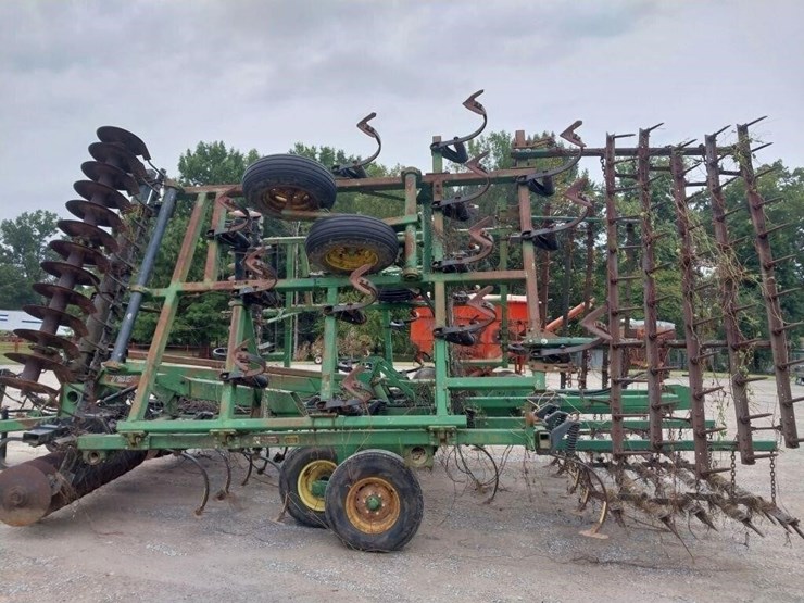 john-deere-726-image-8