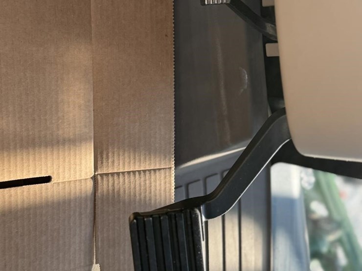 john-deere-r4038-image-30