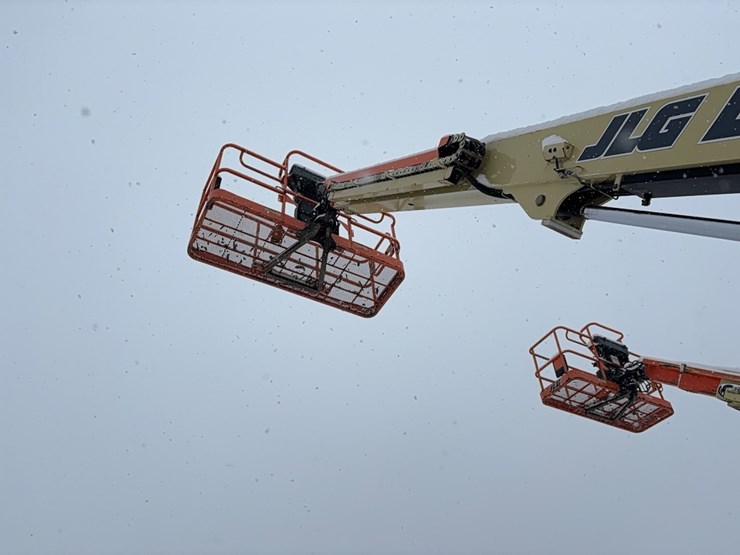 jlg-400s-image-13