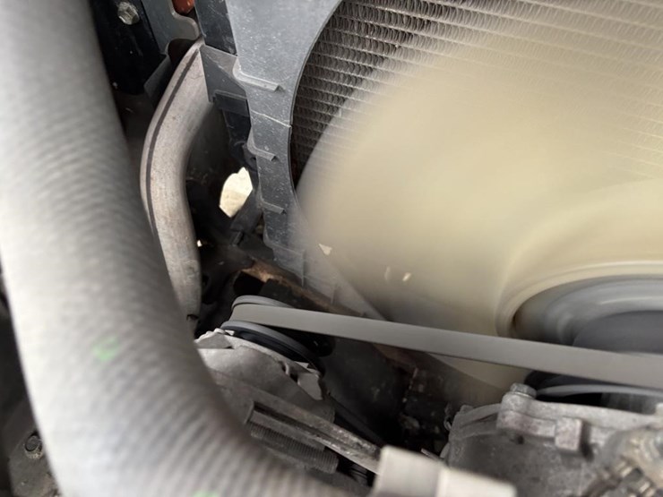 2011-toyota-8fgcu30-image-31