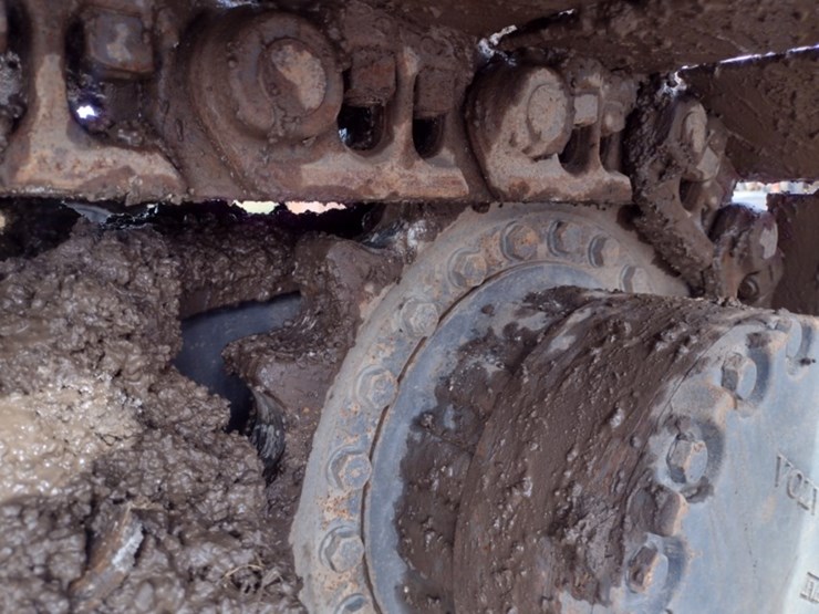 volvo-ec220e-lr-image-33