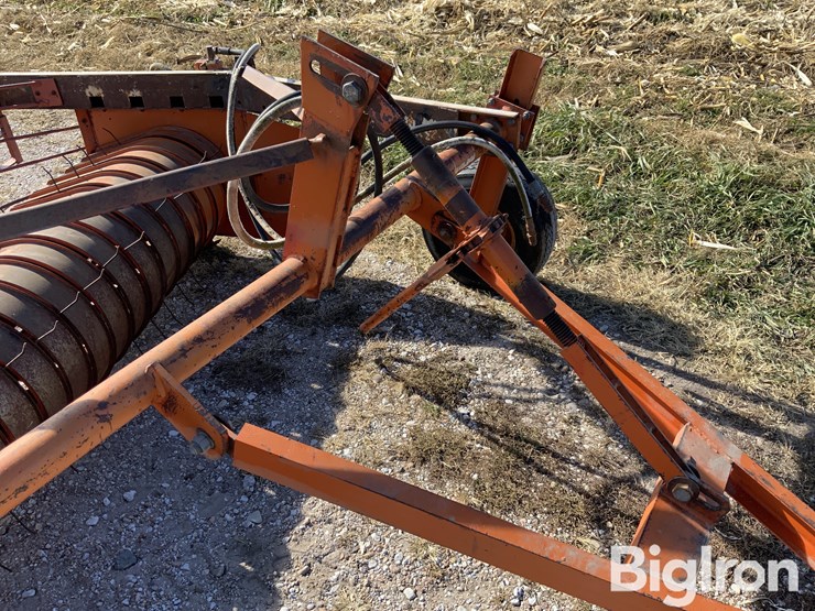 a&l-2010-hay-fluffer-image-11