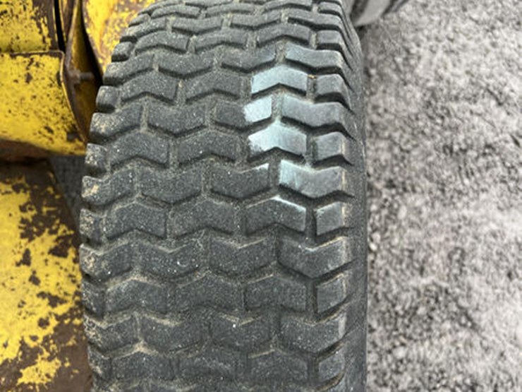 john-deere-530-image-24