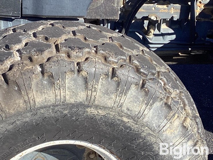 new-holland-tl80-image-11