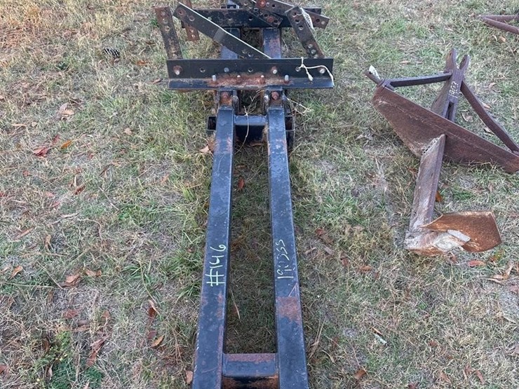 demco-saddle-tank-mounts-image-1