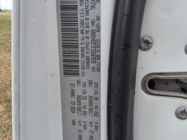 2018-dodge-2500-image-18