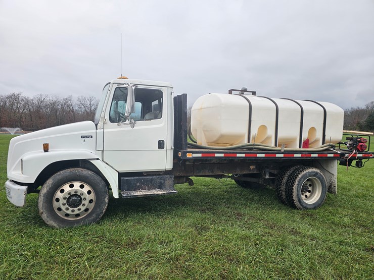 freightliner-fl60-image-5