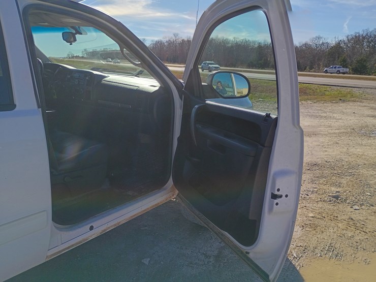 chevrolet-silverado-1500-image-35