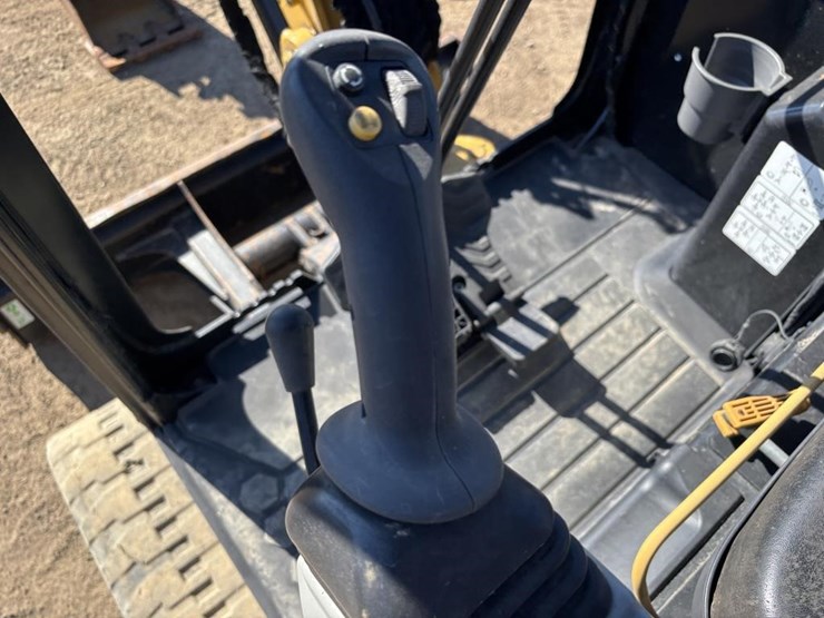 2022-caterpillar-303.5-image-27